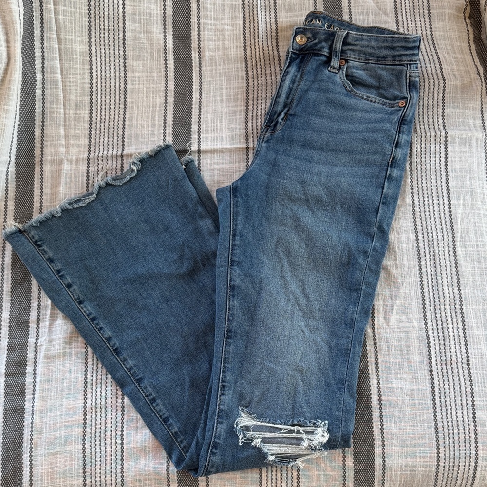 American Eagle Flare Jeans High Waisted